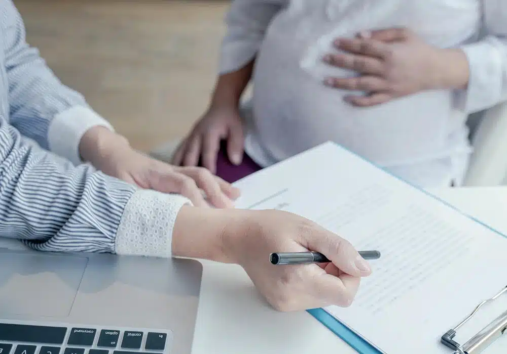 بخش مشاوره زنان، مامایی، نازایی و مشاوره حقوقی